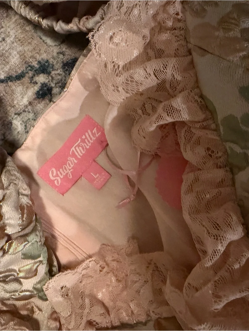 Sugar Thrillz Brocade Pink and Cream Floral Lace Puff Sleeve Dress - Picture 5 of 5